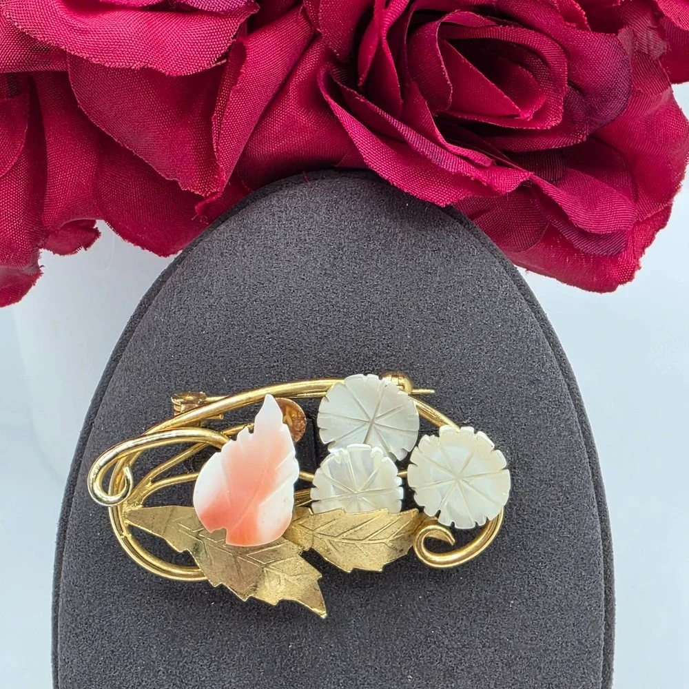 Vintage Coral Shell Leaves Gold‎ Tone Floral Brooch Carved Estate Delicate Sweet